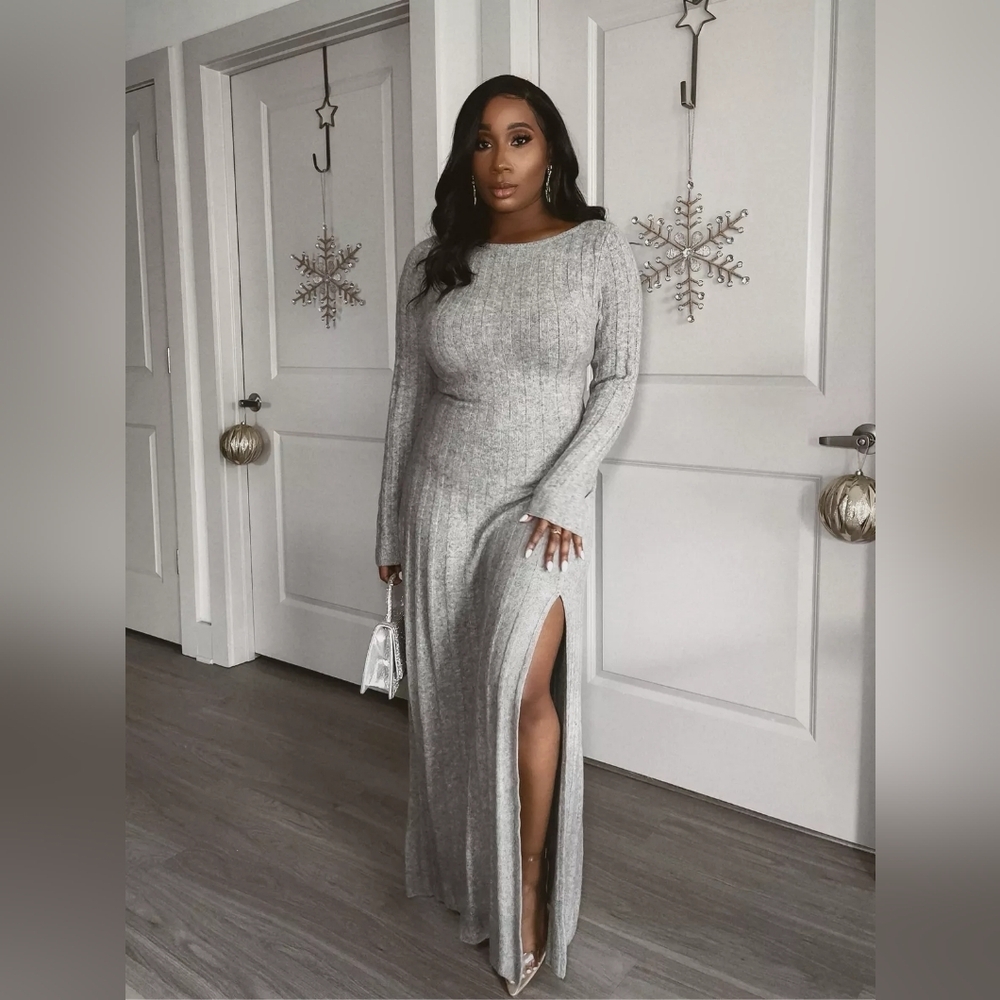 NWT Abercrombie & Fitch Long Sleeve Gray Knit Maxi Dress Size Small